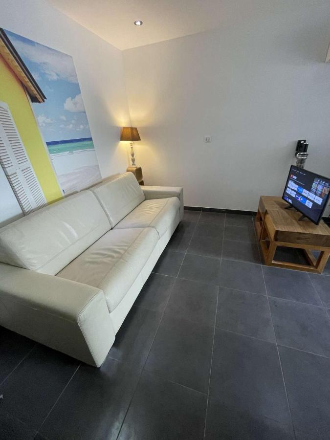 Appartement De Vacances A Сент-Максім Екстер'єр фото